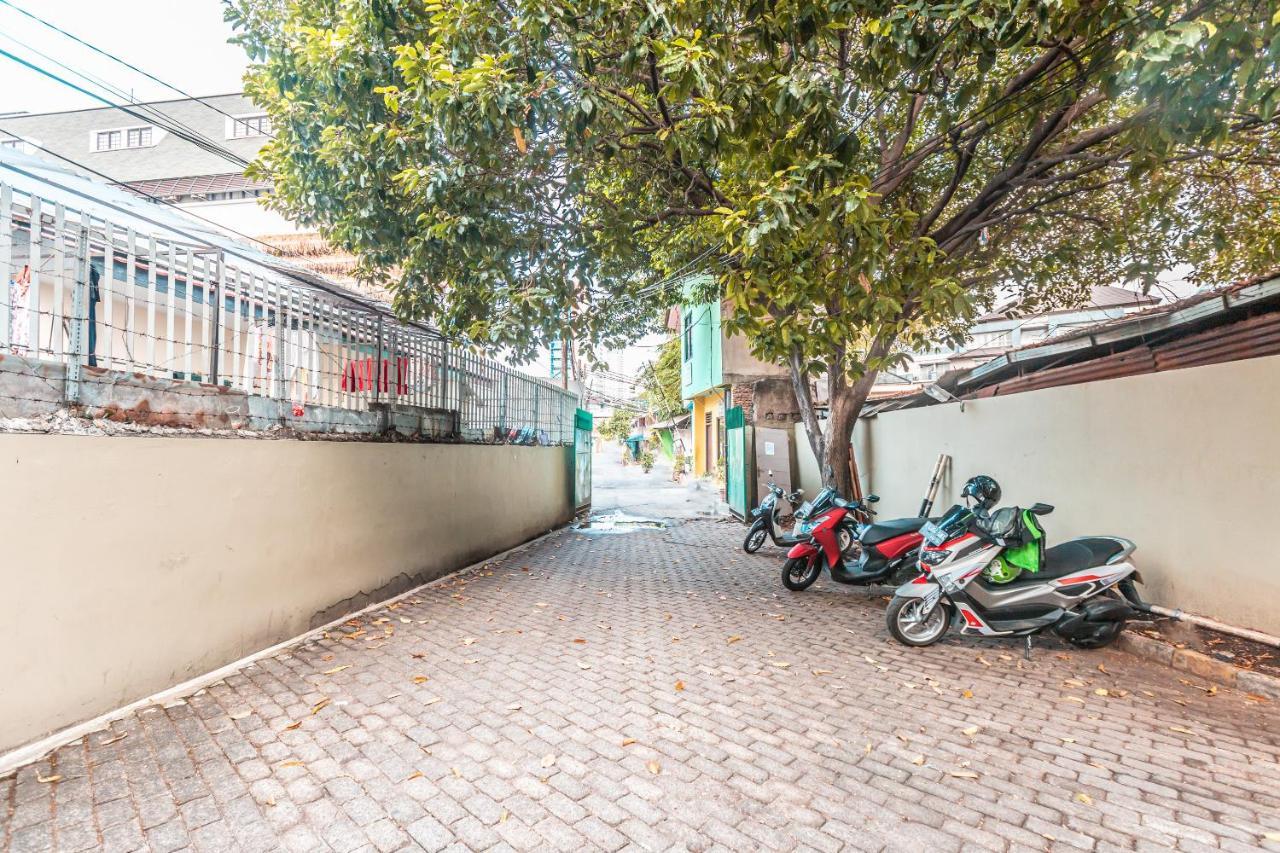 Oyo 1990 Kost Kuningan Executive Boading House Setiabudi Yakarta Exterior foto