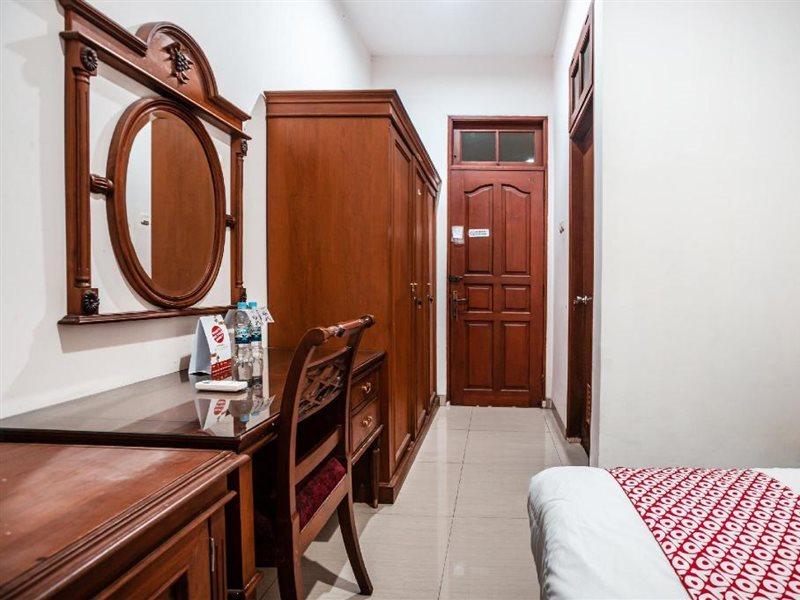 Oyo 1990 Kost Kuningan Executive Boading House Setiabudi Yakarta Exterior foto