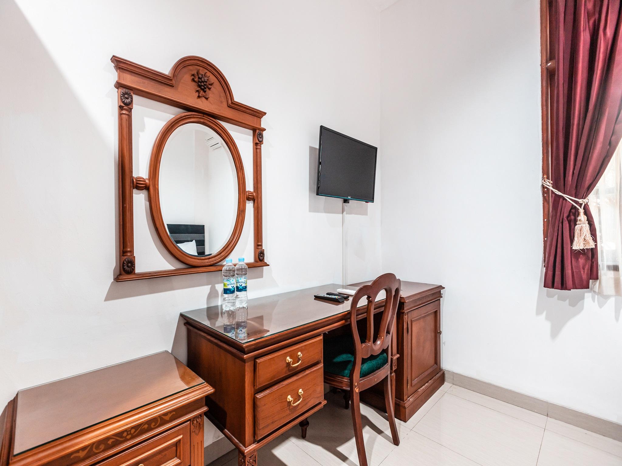 Oyo 1990 Kost Kuningan Executive Boading House Setiabudi Yakarta Exterior foto